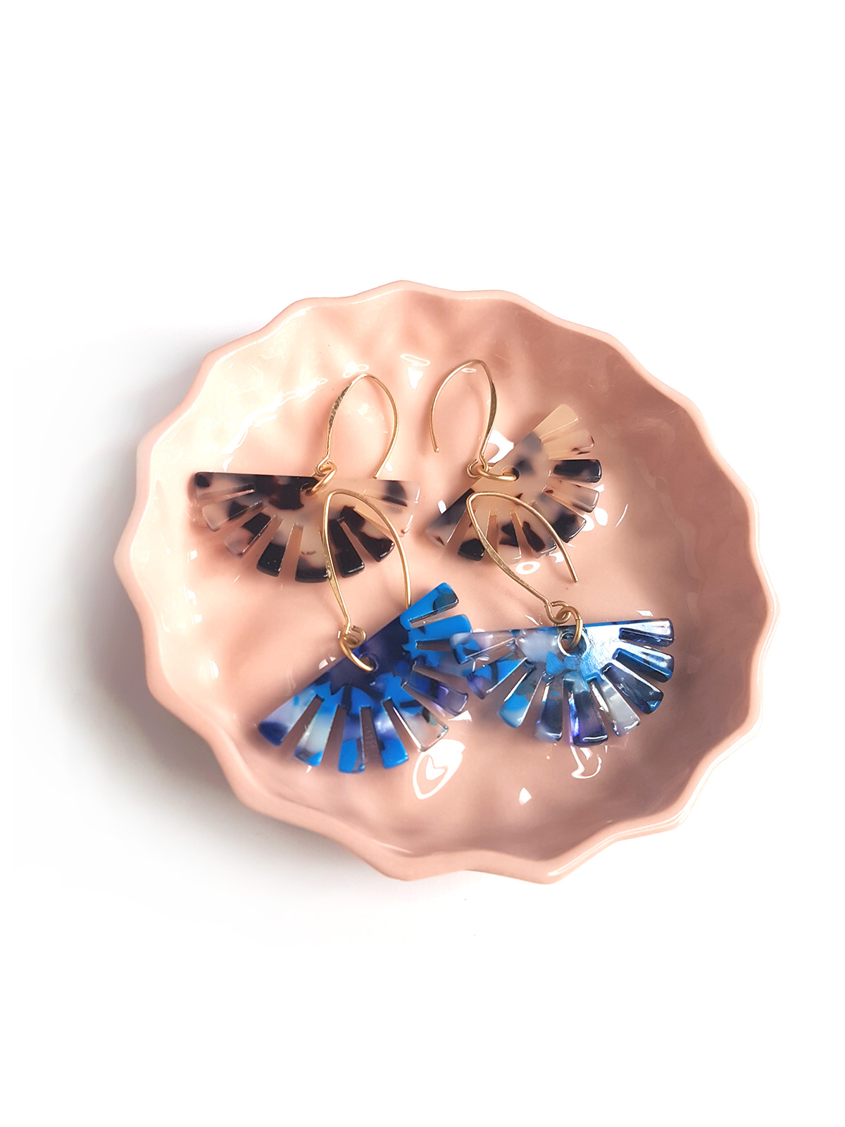 acetate_earrings_sunshine_pin sunshine tortoiseshell pendant earrings by pop-a-porter