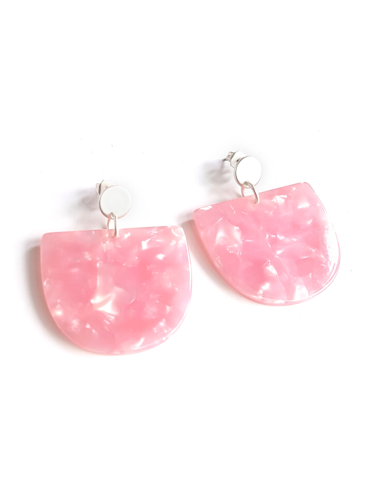 acetate_pendant_earrings_marble_pink_pin half moon acetate earrings marble pink pendants with matt-silver ear studs by pop-a-porter