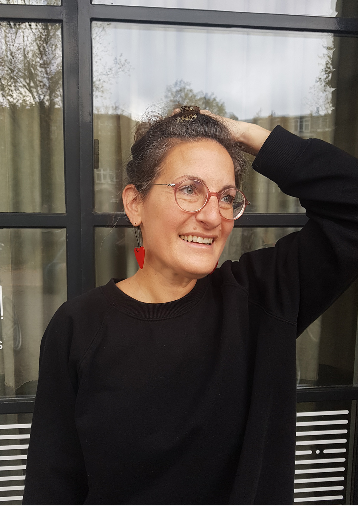 acetate_red_heart_pendant_earrings_model_pin red heart acetate pendant earrings by pop-a-porter